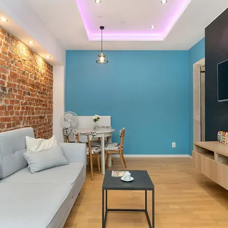Lejlighed Stylish With Balcony In Old Town By Renters