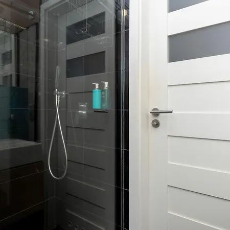Stylish With Balcony In Old Town By Renters Lejlighed *